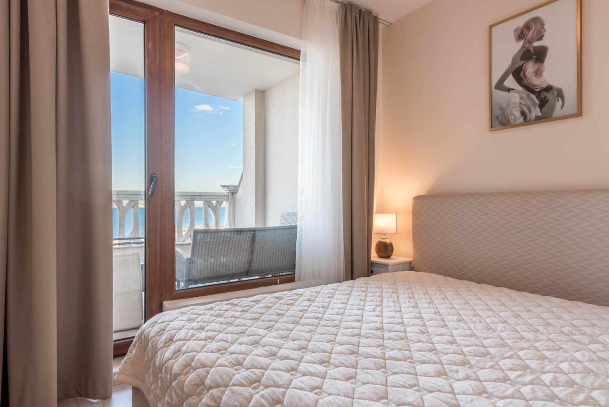 Azur Del Mar Seaview Apartment Varna ภายนอก รูปภาพ