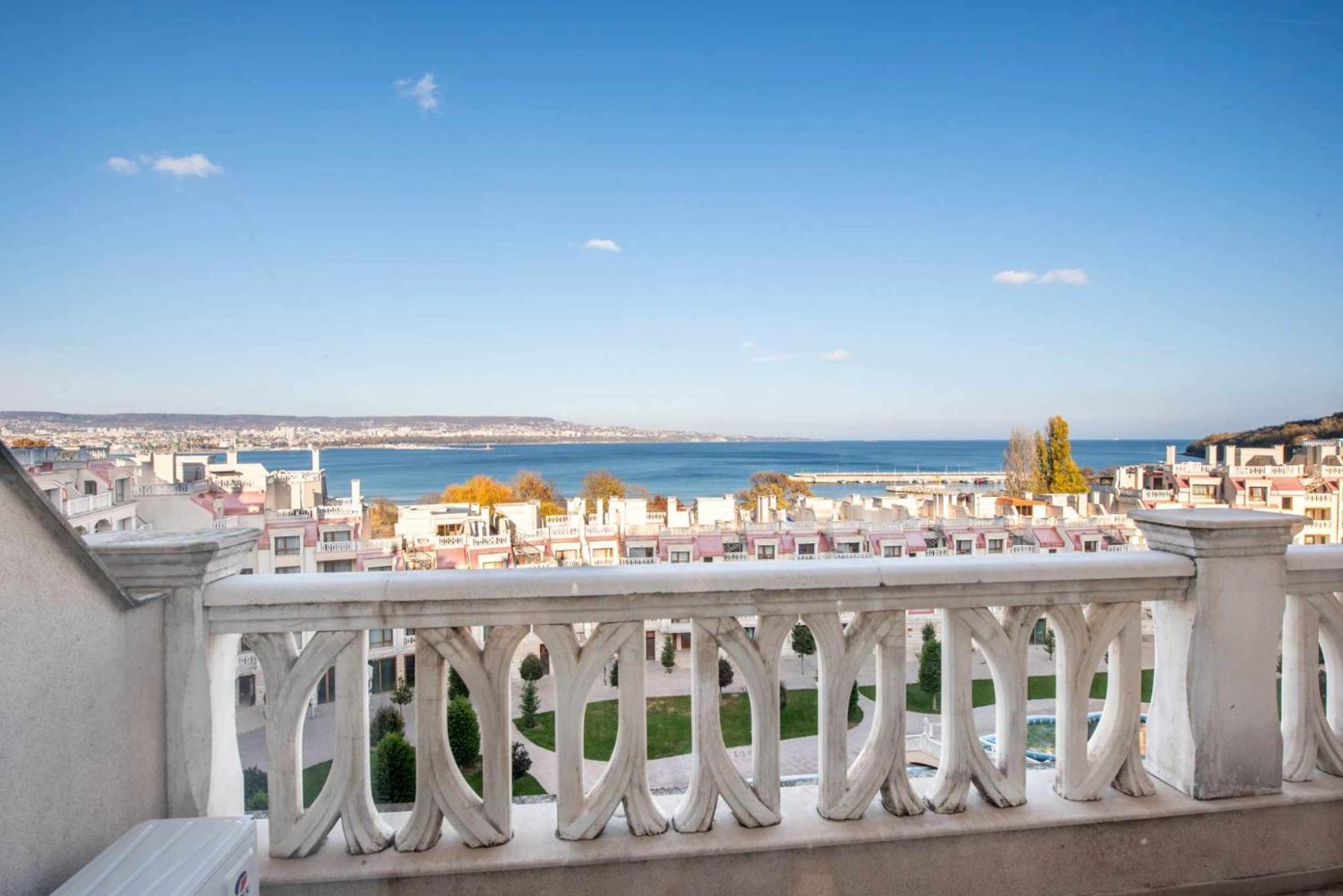Azur Del Mar Seaview Apartment Varna ภายนอก รูปภาพ